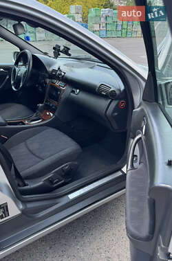 Седан Mercedes-Benz C-Class 2000 в 