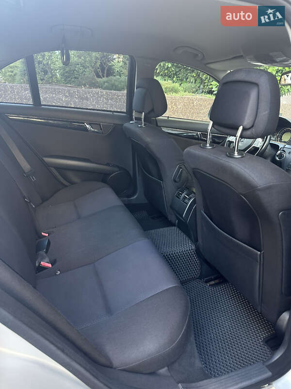 Седан Mercedes-Benz C-Class 2007 в Одессе