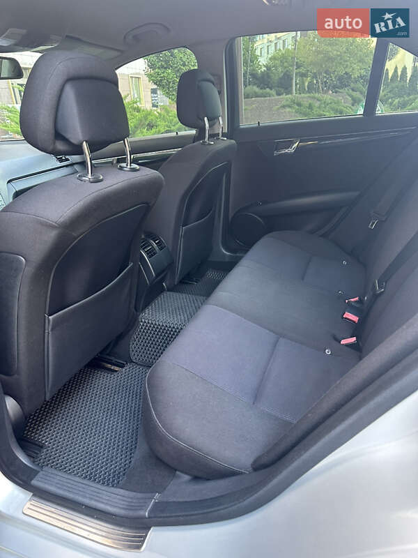 Седан Mercedes-Benz C-Class 2007 в Одессе