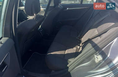 Седан Mercedes-Benz C-Class 2010 в 