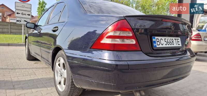 Седан Mercedes-Benz C-Class 2003 в Івано-Франківську