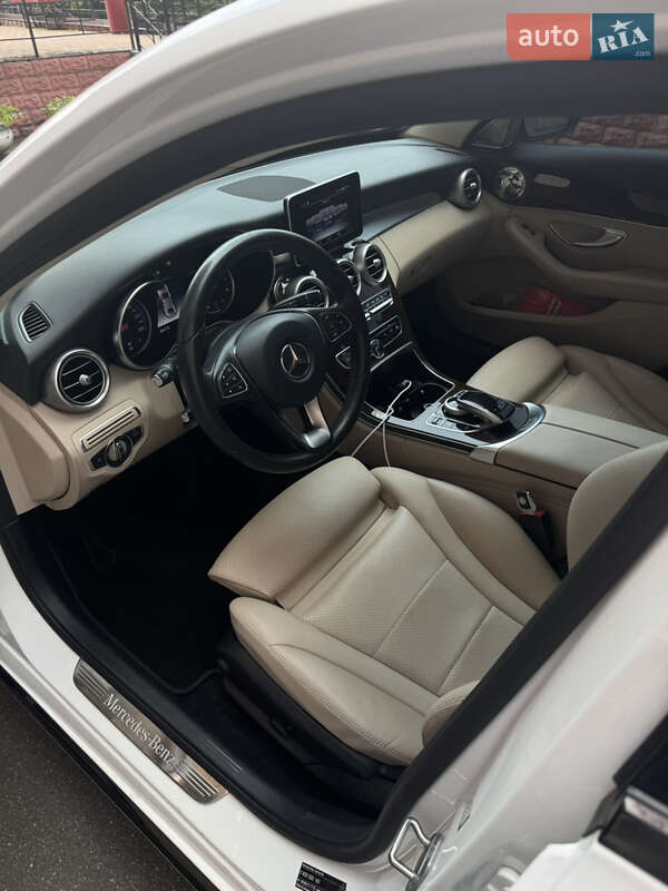 Седан Mercedes-Benz C-Class 2017 в Києві