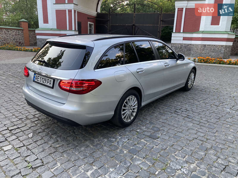 Універсал Mercedes-Benz C-Class 2015 в Києві