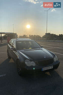 Универсал Mercedes-Benz C-Class 2001 в 