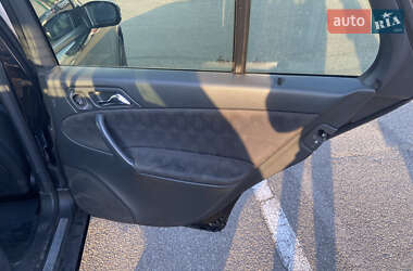 Универсал Mercedes-Benz C-Class 2001 в 