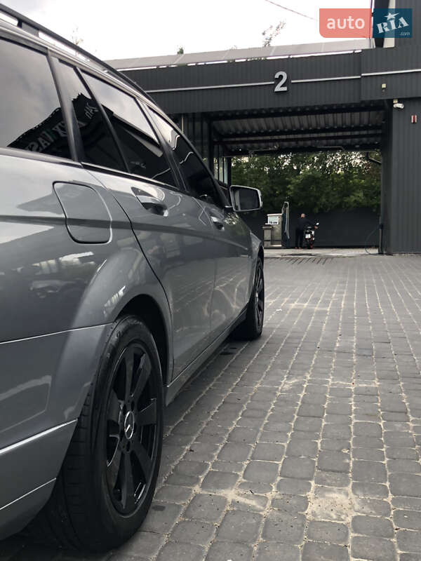 Универсал Mercedes-Benz C-Class 2010 в Трускавце
