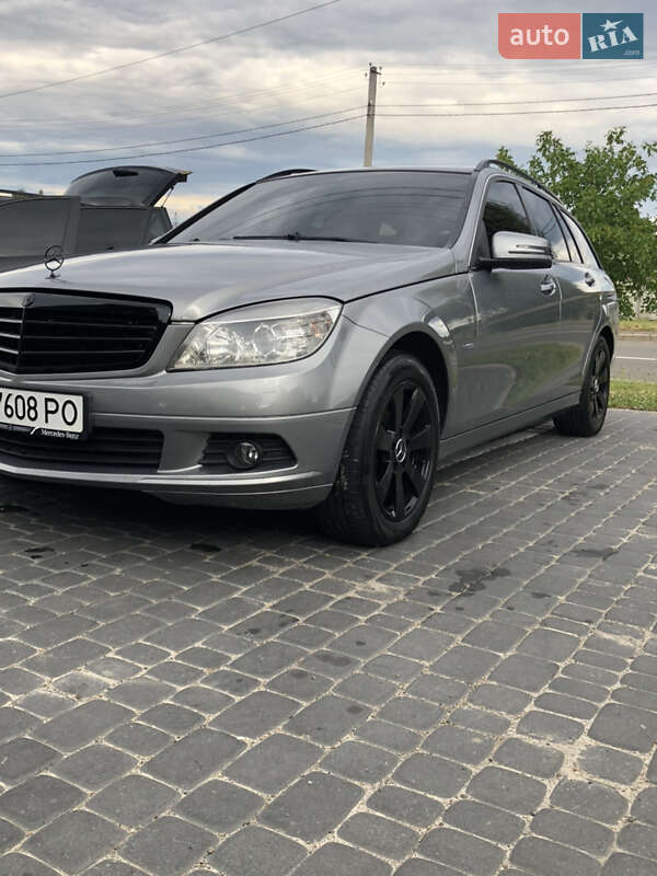 Универсал Mercedes-Benz C-Class 2010 в Трускавце