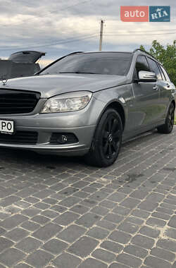 Универсал Mercedes-Benz C-Class 2010 в 