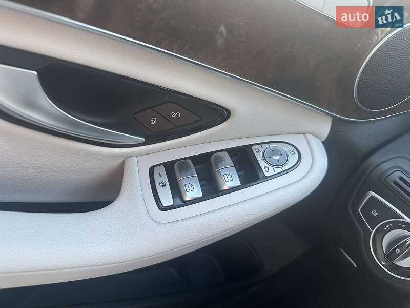 Седан Mercedes-Benz C-Class 2015 в Києві фото 36 Седан Mercedes-Benz C-Class 2015 в Києві