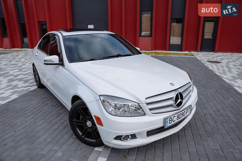 Седан Mercedes-Benz C-Class 2010 в Львове