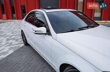 Седан Mercedes-Benz C-Class 2010 в 
