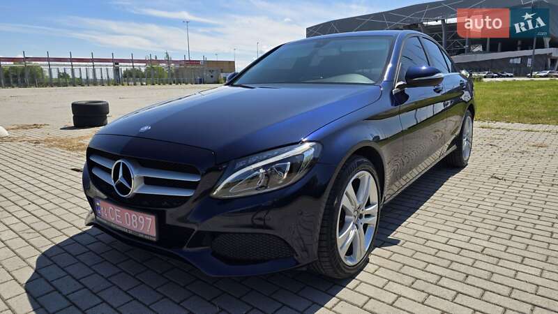 Седан Mercedes-Benz C-Class 2015 в Львові