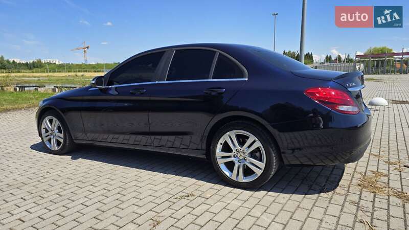 Седан Mercedes-Benz C-Class 2015 в Львові
