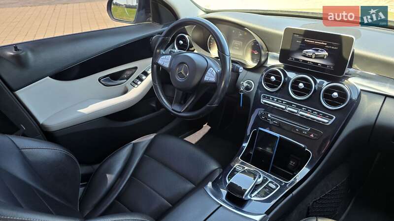 Седан Mercedes-Benz C-Class 2015 в Львові
