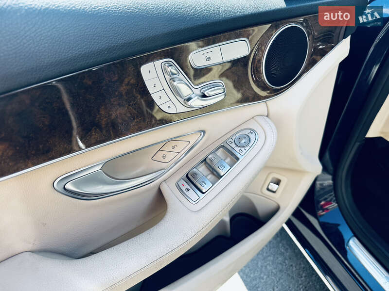 Седан Mercedes-Benz C-Class 2016 в Киеве фото 10 Седан Mercedes-Benz C-Class 2016 в Киеве