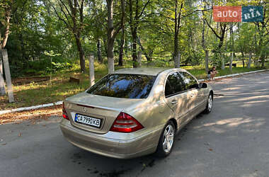 Седан Mercedes-Benz C-Class 2002 в 
