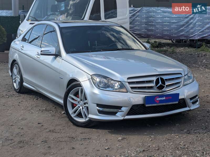 Седан Mercedes-Benz C-Class 2011 в Києві