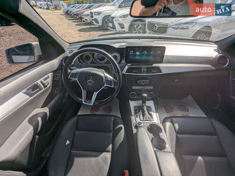 Седан Mercedes-Benz C-Class 2011 в Києві