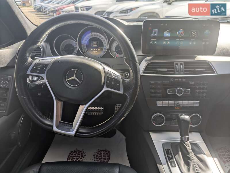 Седан Mercedes-Benz C-Class 2011 в Києві