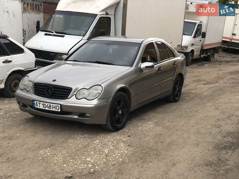 Mercedes-Benz C-Class 2003