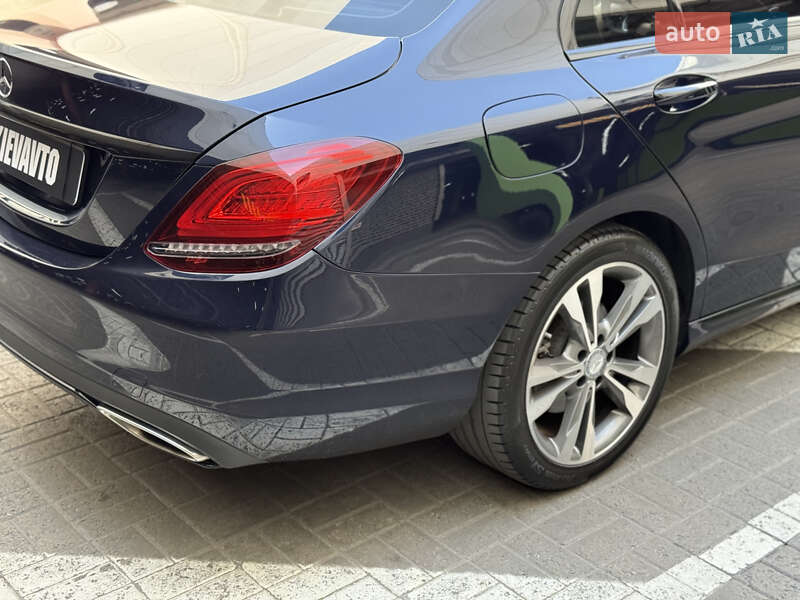 Седан Mercedes-Benz C-Class 2016 в Києві