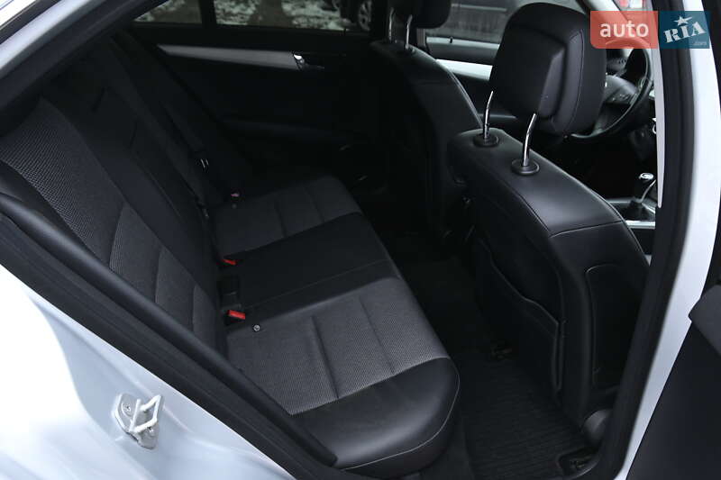 Седан Mercedes-Benz C-Class 2009 в Бердичеві