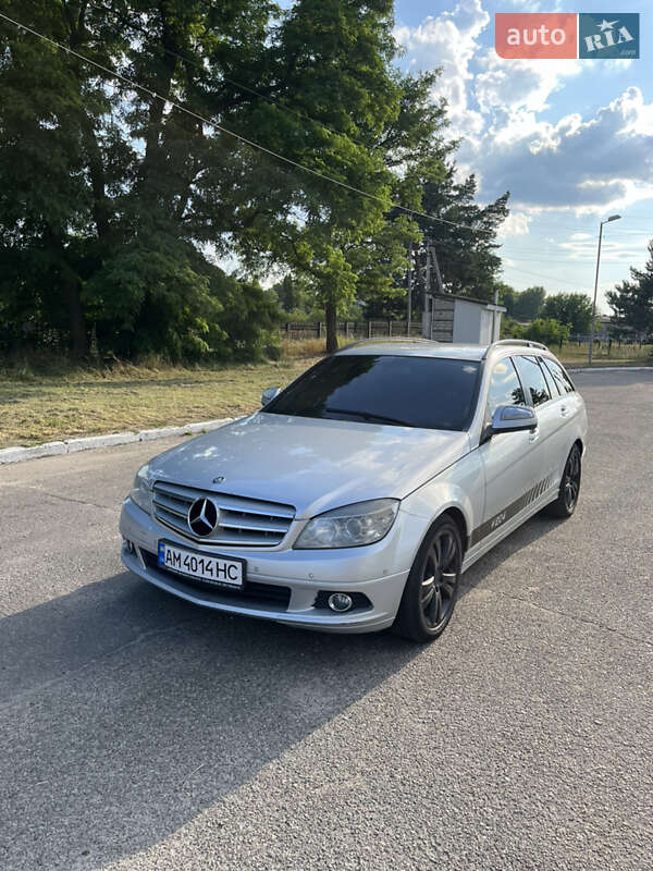 Mercedes-Benz C-Class 2008