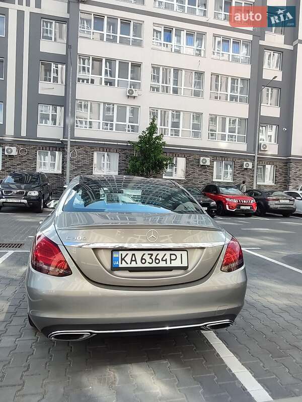 Седан Mercedes-Benz C-Class 2019 в Києві