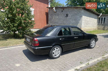 Седан Mercedes-Benz C-Class 1994 в Черновцах