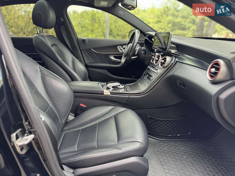 Седан Mercedes-Benz C-Class 2015 в Новояворовске фото 31 Седан Mercedes-Benz C-Class 2015 в Новояворовске