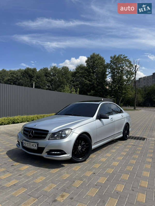 Седан Mercedes-Benz C-Class 2012 в 