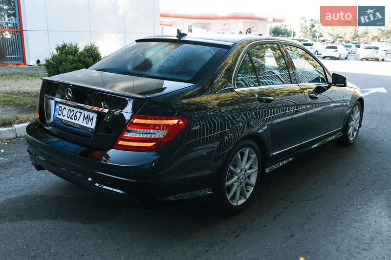 Седан Mercedes-Benz C-Class 2013 в Днепре