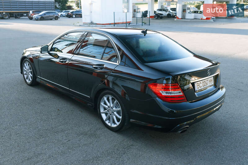 Седан Mercedes-Benz C-Class 2013 в Днепре
