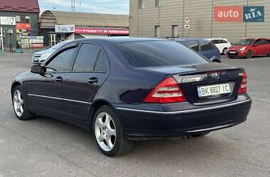 Седан Mercedes-Benz C-Class 2001 в 