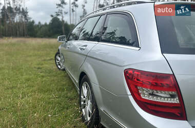 Универсал Mercedes-Benz C-Class 2011 в 