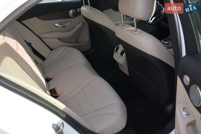 Седан Mercedes-Benz C-Class 2019 в Києві