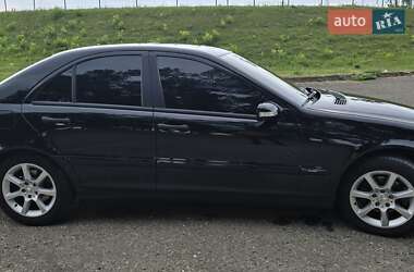 Седан Mercedes-Benz C-Class 2005 в 