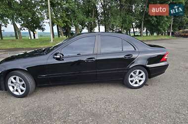 Седан Mercedes-Benz C-Class 2005 в 