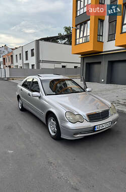 Седан Mercedes-Benz C-Class 2002 в 