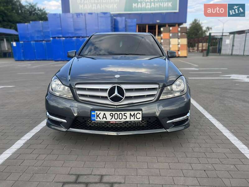 Седан Mercedes-Benz C-Class 2012 в Білій Церкві