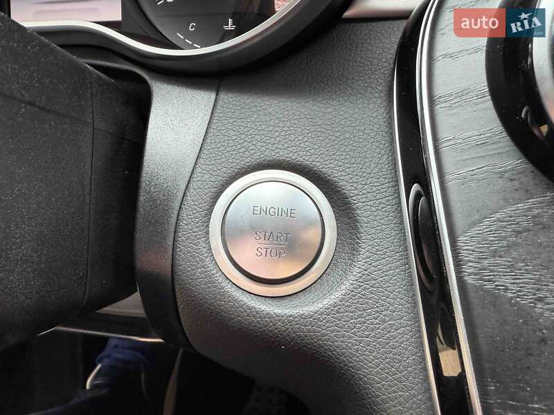 Седан Mercedes-Benz C-Class 2018 в Львове фото 31 Седан Mercedes-Benz C-Class 2018 в Львове