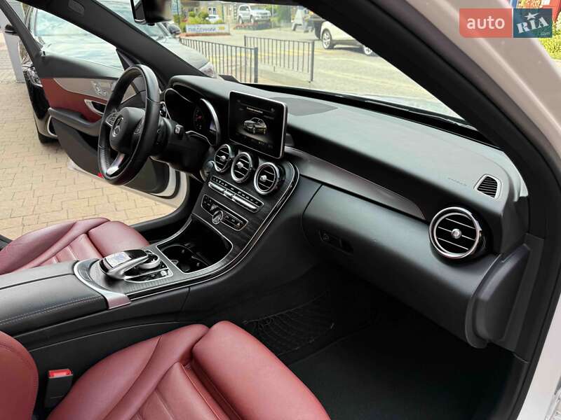Седан Mercedes-Benz C-Class 2018 в Львове