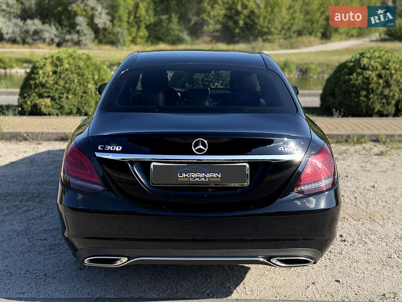 Седан Mercedes-Benz C-Class 2017 в Дніпрі