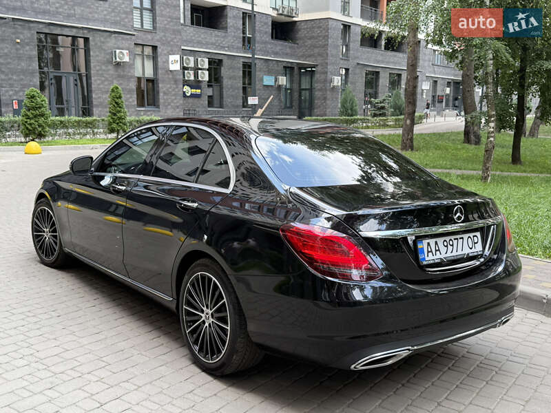Седан Mercedes-Benz C-Class 2021 в Києві