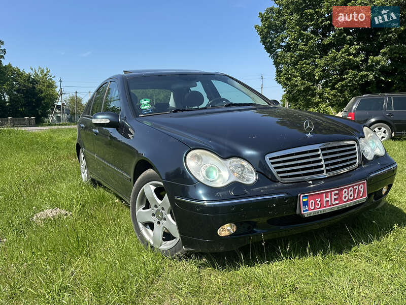 Седан Mercedes-Benz C-Class 2003 в Луцке