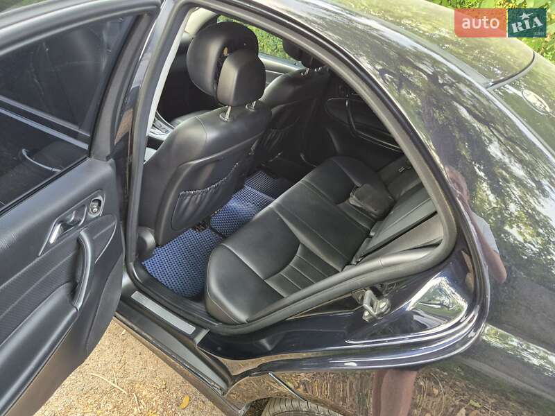 Седан Mercedes-Benz C-Class 2006 в Умані