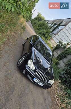 Седан Mercedes-Benz C-Class 2006 в 