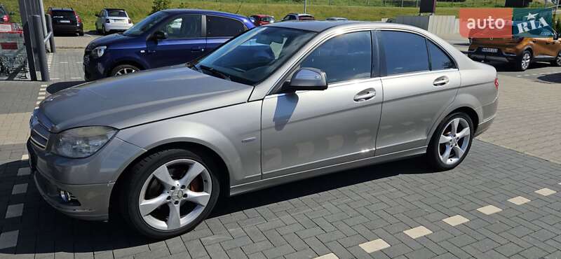 Седан Mercedes-Benz C-Class 2008 в Киеве