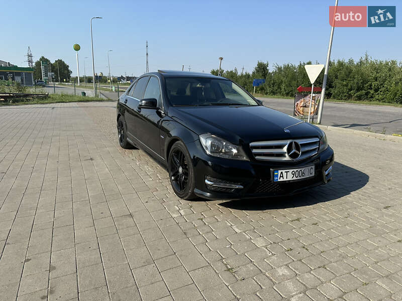 Седан Mercedes-Benz C-Class 2012 в 