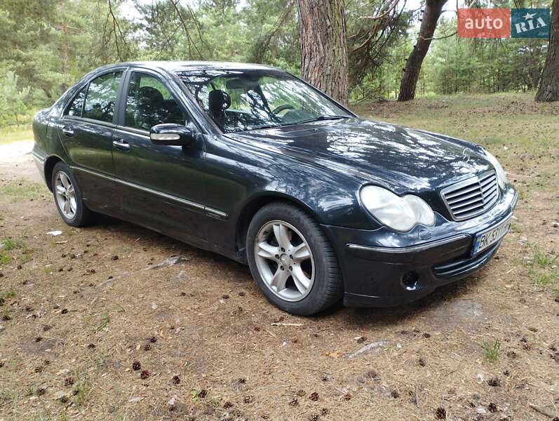 Седан Mercedes-Benz C-Class 2002 в 